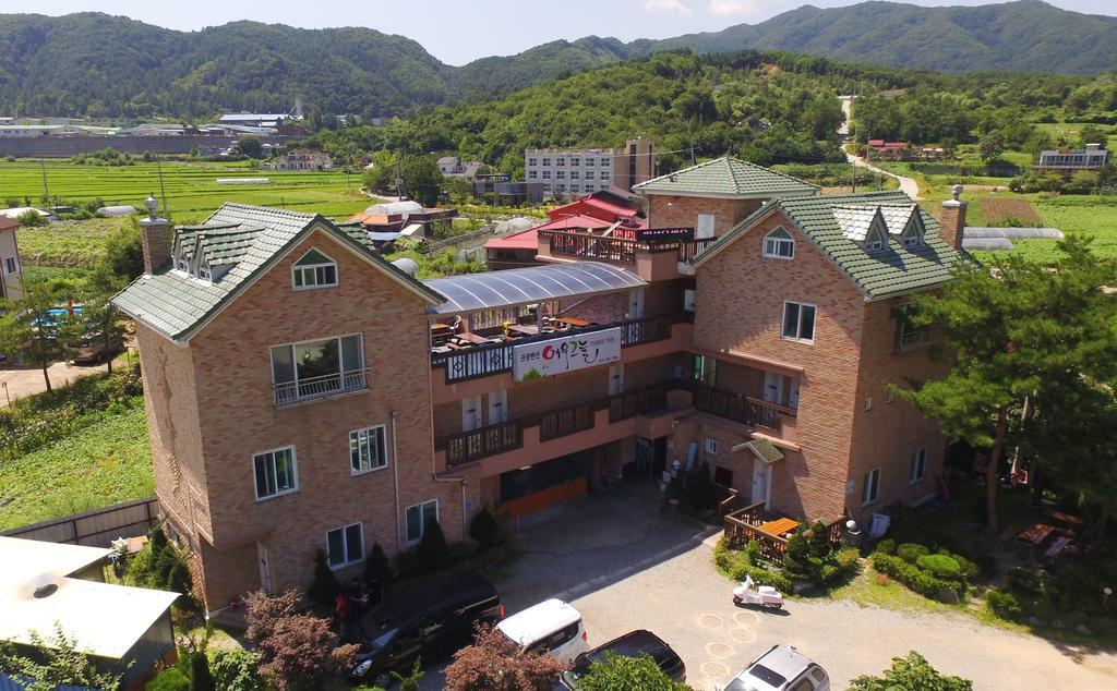 Yeowoogneul Pension Chuncheon Exterior photo
