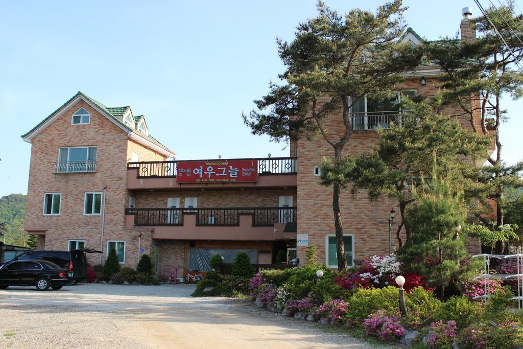 Yeowoogneul Pension Chuncheon Exterior photo