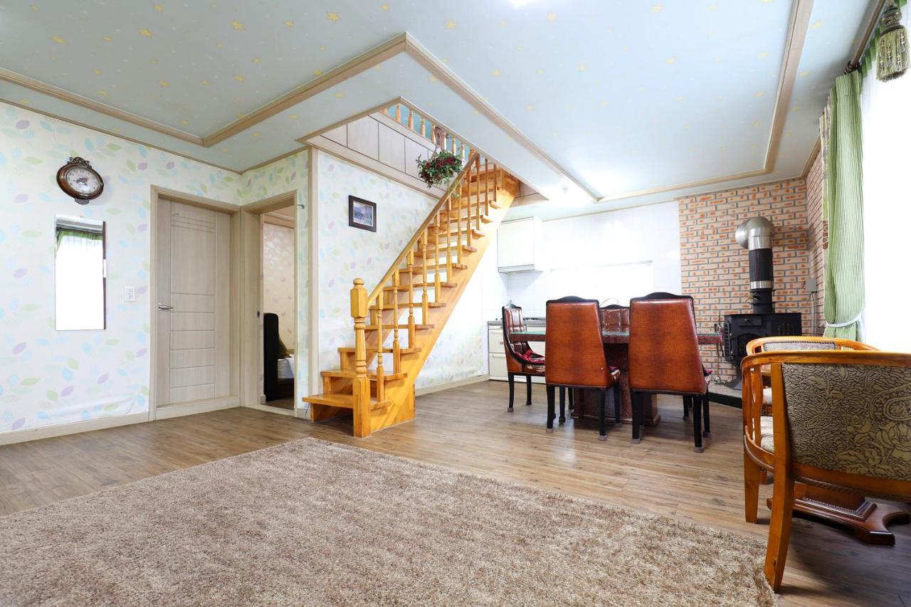 Yeowoogneul Pension Chuncheon Exterior photo
