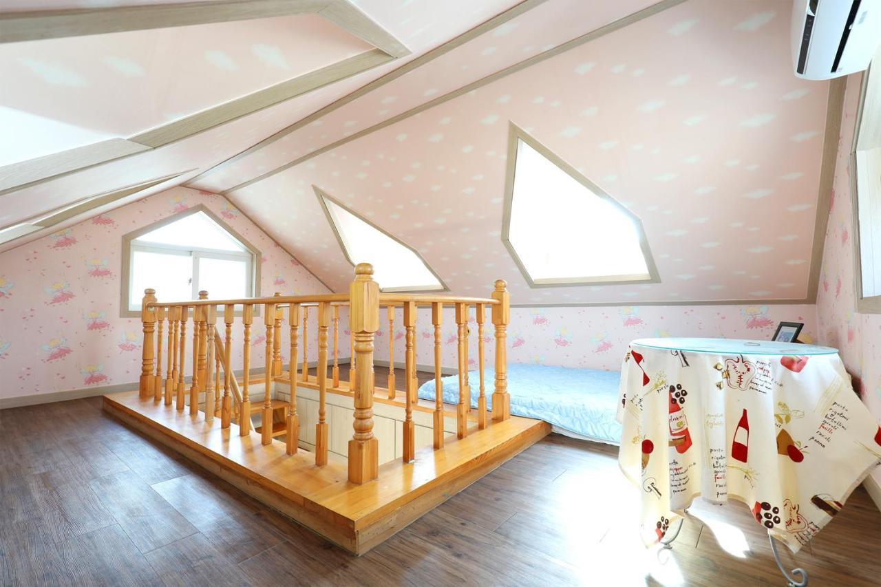 Yeowoogneul Pension Chuncheon Exterior photo